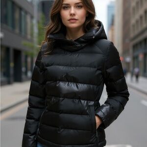 Lululemon light weight down jacket size 4